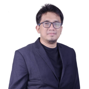 Nur Arifin Akbar